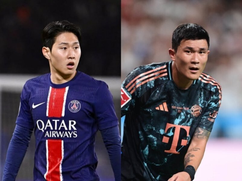 두 명의 남자 축구 선수가 나란히 서 있다. 왼쪽 선수는 파리 생제르맹 유니폼을, 오른쪽 선수는 바이에른 뮌헨 유니폼을 입고 있다.