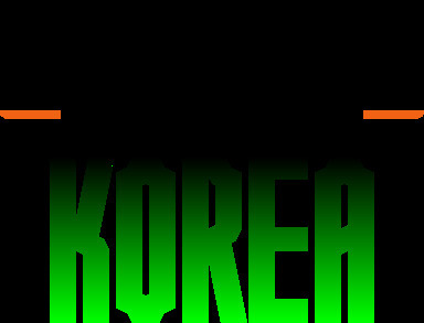 검은색 배경에 초록색 그라데이션으로 'KOREA'라는 글자가 크게 쓰여 있고, 위쪽에는 두 개의 짧은 주황색 선이 좌우로 위치해 있다.