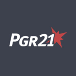 짙은 회색 배경에 흰색 글씨로 'PGR21'이 쓰여 있고, 숫자 1 오른쪽에는 빨간 별 모양의 그래픽이 있다.