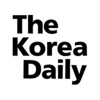 검은색 글씨로 'The Korea Daily'라고 쓰여 있는 로고 이미지
